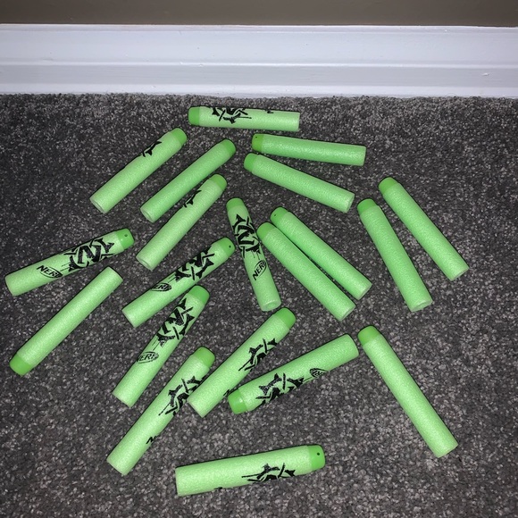 Green zombie strike Nerf blaster Ammo - Picture 3 of 3